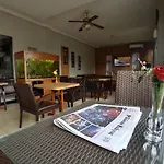 La Derra Hotel